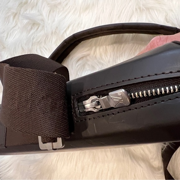 NEW ARRIVAL Louis Vuitton Bobby Shoulder Bag M46520 Monogram Glacé Crossbody - Picture 12 of 16